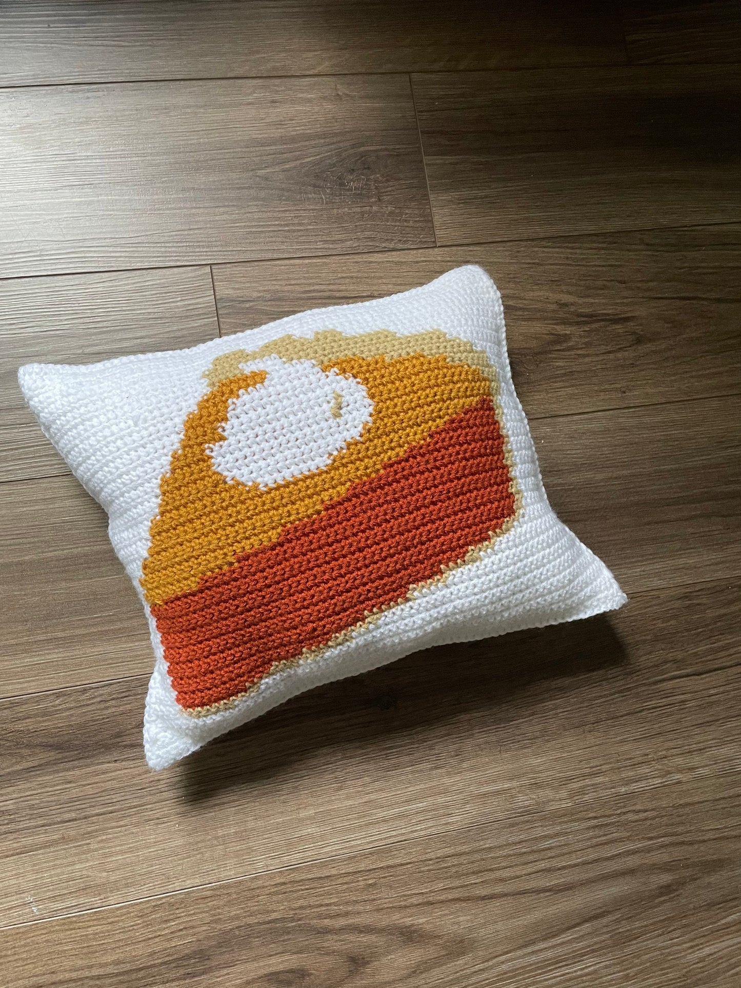 CROCHET PATTERN- Pumpkin Pie Colorwork Crochet Pillow Pattern, Pie Pillow, Thanksgiving Crochet Pillow